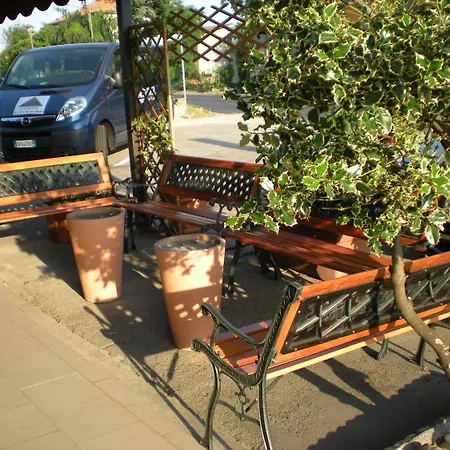 Aer Malpensa Otel Oleggio