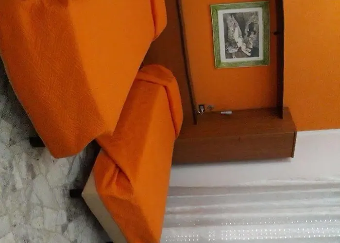 اير مالبينسا فندق